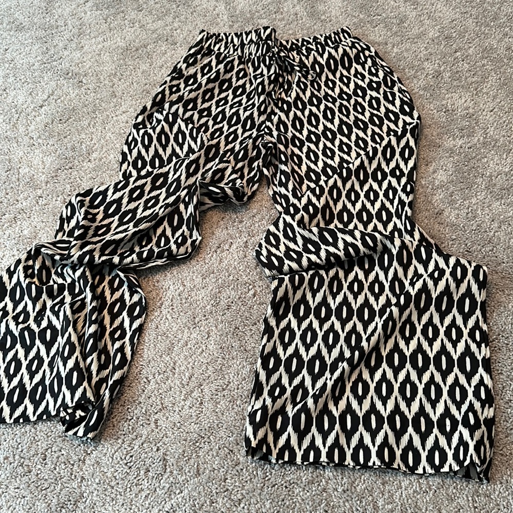 Forever 21 silky, wide leg pants, size M